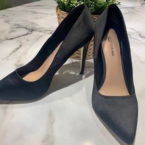 Talons aiguilles en satin